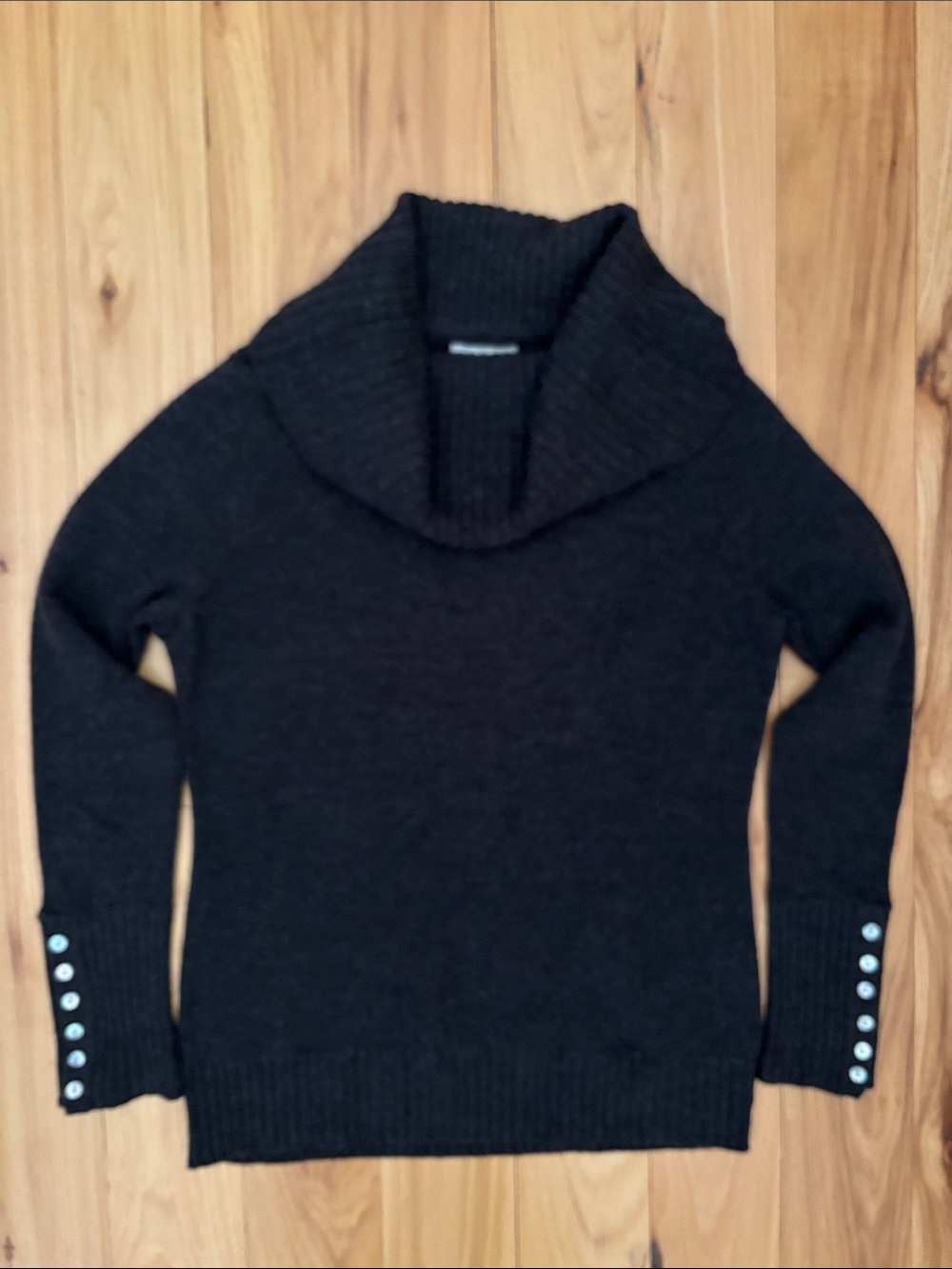 TWEEDS VTG Charcoal Gray Italian Merino Wool Cowl Neck Button Cuff Sweater M